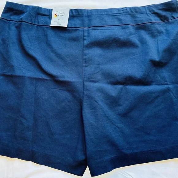 NWT CROFT & BARROW Women High Rise Stretchy Blue Bermuda Shorts Plus Size 24W - Picture 3 of 7
